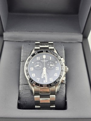 Victorinox Swiss Army Sapphire Chronograph Mens Watch w Box & Links. New Battery