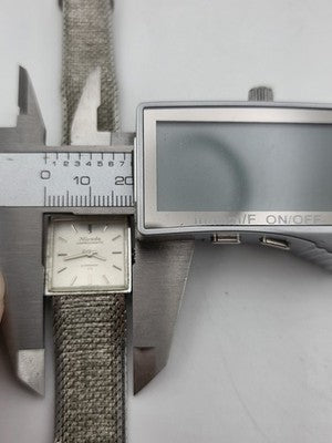 Rare 1960's Nivada Compensamatic Elghabashi 17J Swiss Ladies Mesh Watch. Works.