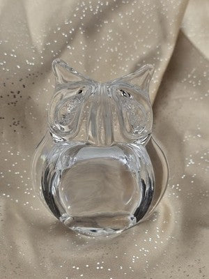 Vintage Daum France Signed Small Heavy Crystal Owl Figurine Paper Weight.