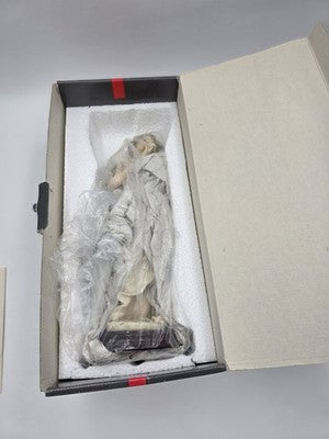 Private Giuseppe Armani Rose 0678-C Hand Signed 1996 Society Event Figurine COA.