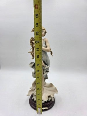 Giuseppe Armani Capodimonte Members Only Collection Figurine "Venere Venus" 1993