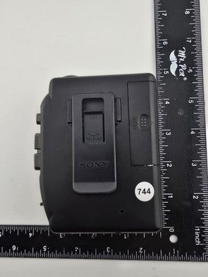 Sony Walkman WM-FX40.  Tape Player With Auto Reverse, AM/FM Presets Japan Made