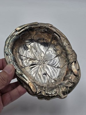 Antique Art Nouveau Sterling Silver Repousse Leaf Vine Bonbon Dish 115.7g