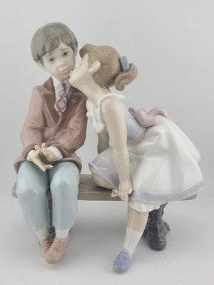 Lladro Porcelain - Ten and Growing Boy Girl Bench 7635 Figurine - Original Box