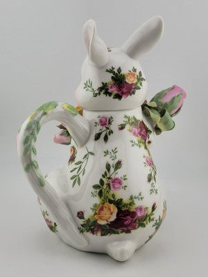 Royal Albert Old Country Roses Porcelain Bunny Rabbit Teapot Decoration VG Cond.
