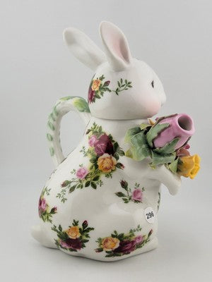 Royal Albert Old Country Roses Porcelain Bunny Rabbit Teapot Decoration VG Cond.