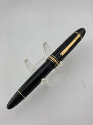 Montblanc 149 Fountain Pen, Tri-color 18C Broad Nib, late 1960s-Exc Condition