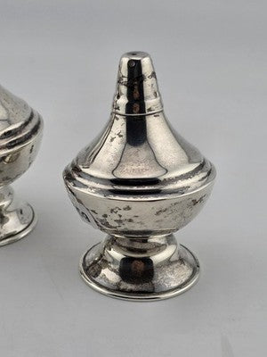 VINTAGE MEXICO STERLING SILVER SALT & PEPPER SHAKER SET  35 Grams. NOT WEIGHTED