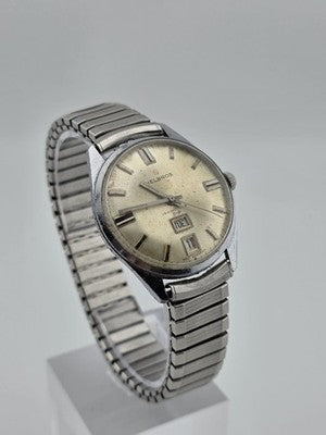 Rare Collectible Vintage HELBROS Invincible St. Steel Day Date Mens Watch. Works