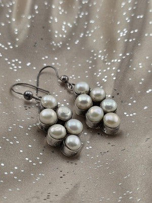 Vintage 925 Sterling Silver Cultured Pearl Cluster Dangle Earrings Pair. 1.5"