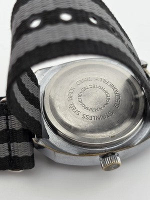 1970 German Ruhla De Luxe GDR Mechanical Day Date 37mm Cushion Case Watch Works