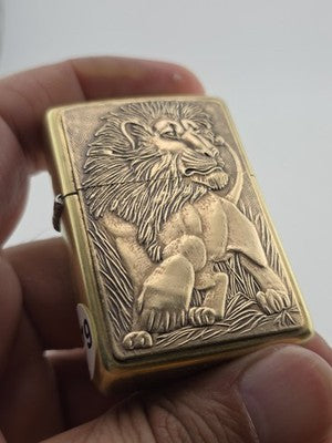 Vintage 1994 Collectible Barrett Smythe Design "LION" Brass Zippo Lighter. Works