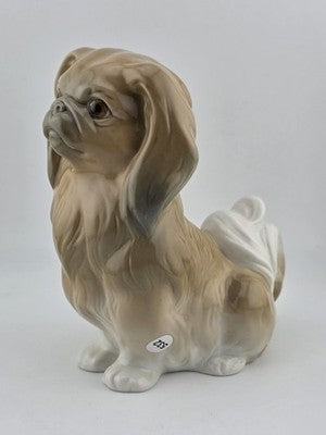 Beautiful Retired Lladro Figurine Titled PEKINESE, Number 4641, MINT Condition