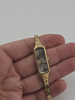 VINTAGE SEIKO 1520-366G 17 JEWELS SILVER GOLD PLATED BEVEL CRYSTAL WATCH WORKS