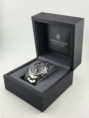 Victorinox Swiss Army Sapphire Chronograph Mens Watch w Box & Links. New Battery