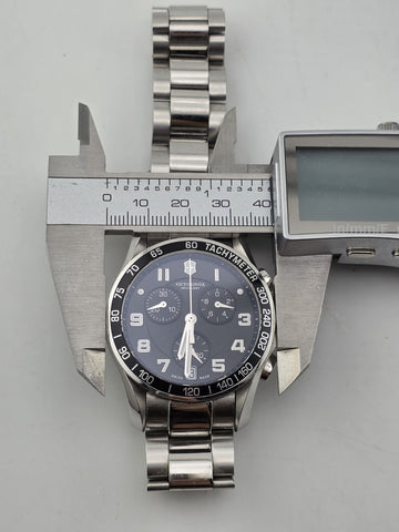 Victorinox Swiss Army Sapphire Chronograph Mens Watch w Box & Links. New Battery