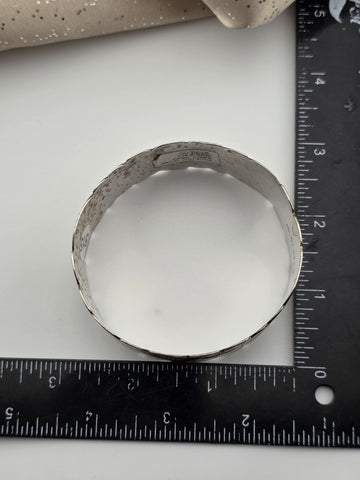 Vintage Hawaiian Sterling Silver 925 Hibiscus Floral Engraved Bangle Bracelet.