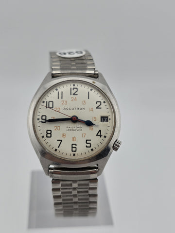 Private: Vintage 1977 Bulova Accutron Railroad Approved Watch 35mm M7 Runs