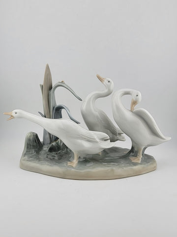 Lladro #4549 Geese With Snail on Reeds Large Porcelain Figurine-RARE RETIRED!
