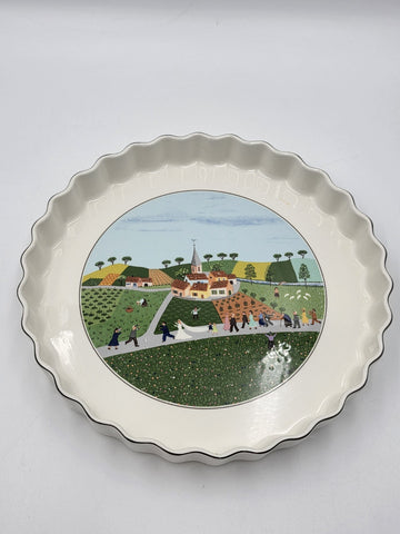 Villeroy & Boch Naif Wedding Scene Large, Crimped Body Tart Baking Dish