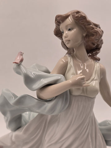 Vintage Lladro Porcelain Figurine "Summer Serenade," # 6193. retired 2004