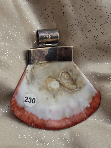 Rare Red Spiny Oyster Vintage Navajo Hallmarked 950 Sterling Silver Pendant.
