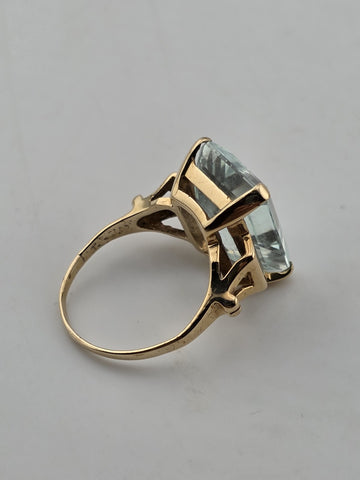 Vintage 1960's 14K Solid Gold Large Emerald Cut Blue Topaz Ring Sz 7.25 Cocktail