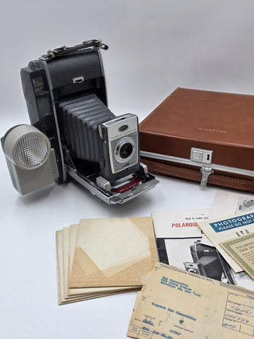Vintage Polaroid Electric Eye Land Camera Model 900 w/ Original Leather Case Box