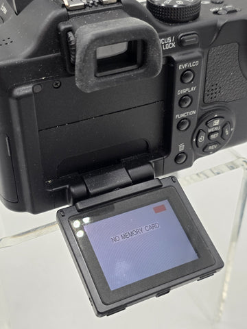 Vintage Leica V-LUX V1 10.1MP Digital Camera W Charger, Cables, Manual. Works.