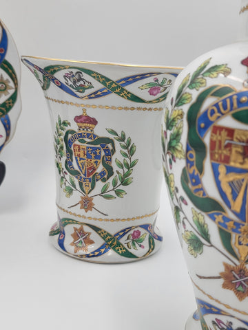 Rare Matching Set Of Chelsea House Heraldic Porcelain Plate Vase & Lidded Urn.