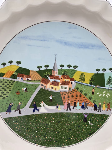 Villeroy & Boch Naif Wedding Scene Large, Crimped Body Tart Baking Dish