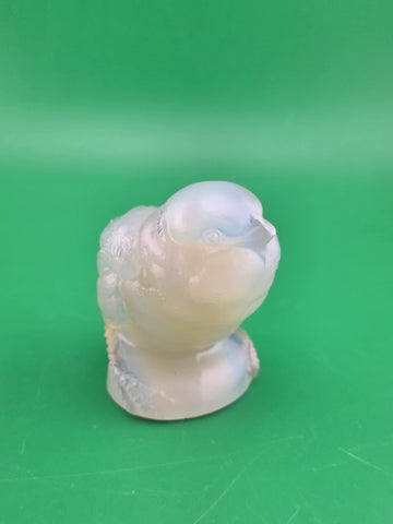 Vintage Sabino Glass Medium Chicken Hen Figurine Opalescent Signed 3 1/2"