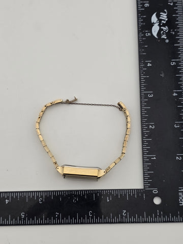 VINTAGE SEIKO 1520-366G 17 JEWELS SILVER GOLD PLATED BEVEL CRYSTAL WATCH WORKS