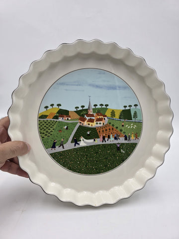 Villeroy & Boch Naif Wedding Scene Large, Crimped Body Tart Baking Dish