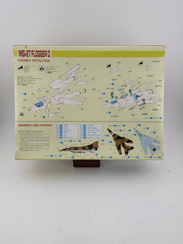 Vintage Sealed DML unassembled model kit-27 Flogger D Soviet Fighter-Bomber