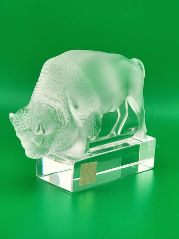 VINTAGE LALIQUE BUFFALO BISON PAPERWEIGHT FIGURINE FRANCE SIGNED. VG CONDITION