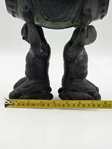 Antique Old China Bronze Ware Dynasty Dragon Head Kneel People Drum Statue 15 in