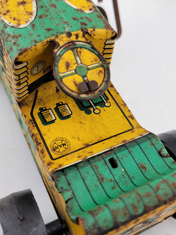 Antique Collectible Marx Yellow Green Keywind Tin Tractor No 5 Winds Up & Runs
