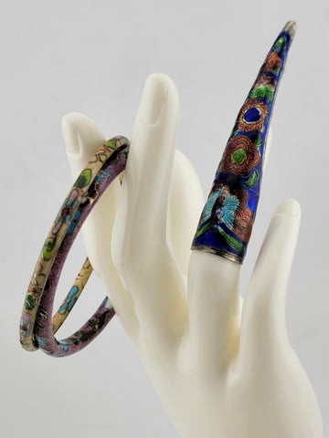 Vintage Elegent Set Of Cloisonne Accessories 2 Bracelets, Necklace & Nail Guard.