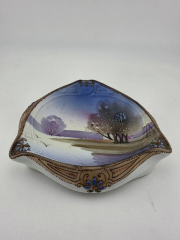 ANTIQUE ART NOUVEAU C1920 UNIQUE TRIANGULAR NIPPON DISH/HAND PAINTED W GOLD TRIM