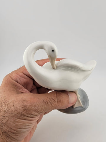 Set Of 2 Lladro Figurine “LITTLE DUCK” Duck/Goose Standing Preening 4553 Retired