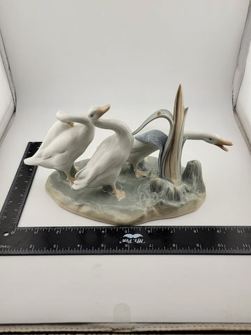 Lladro #4549 Geese With Snail on Reeds Large Porcelain Figurine-RARE RETIRED!