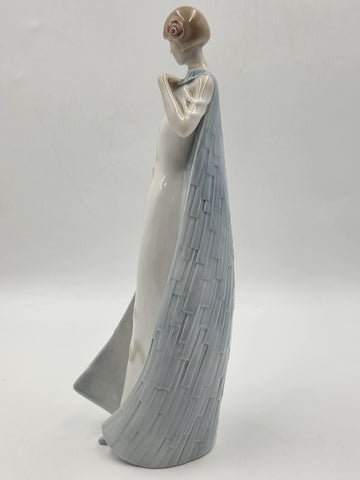 Reflections Royal Doulton Debut HN3046 Porcelain Figurine 1985. Hand Signed.