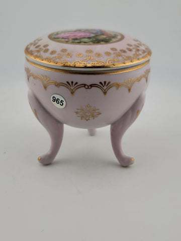 Antique Porcelain Victorian Love Scene 3 Footed Trinket Box w/ Cross Arrow Mark