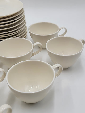 Rare Set Of 11 Tea/ Coffee Cups & 12 Saucers Museum White by Castleton (USA). VG
