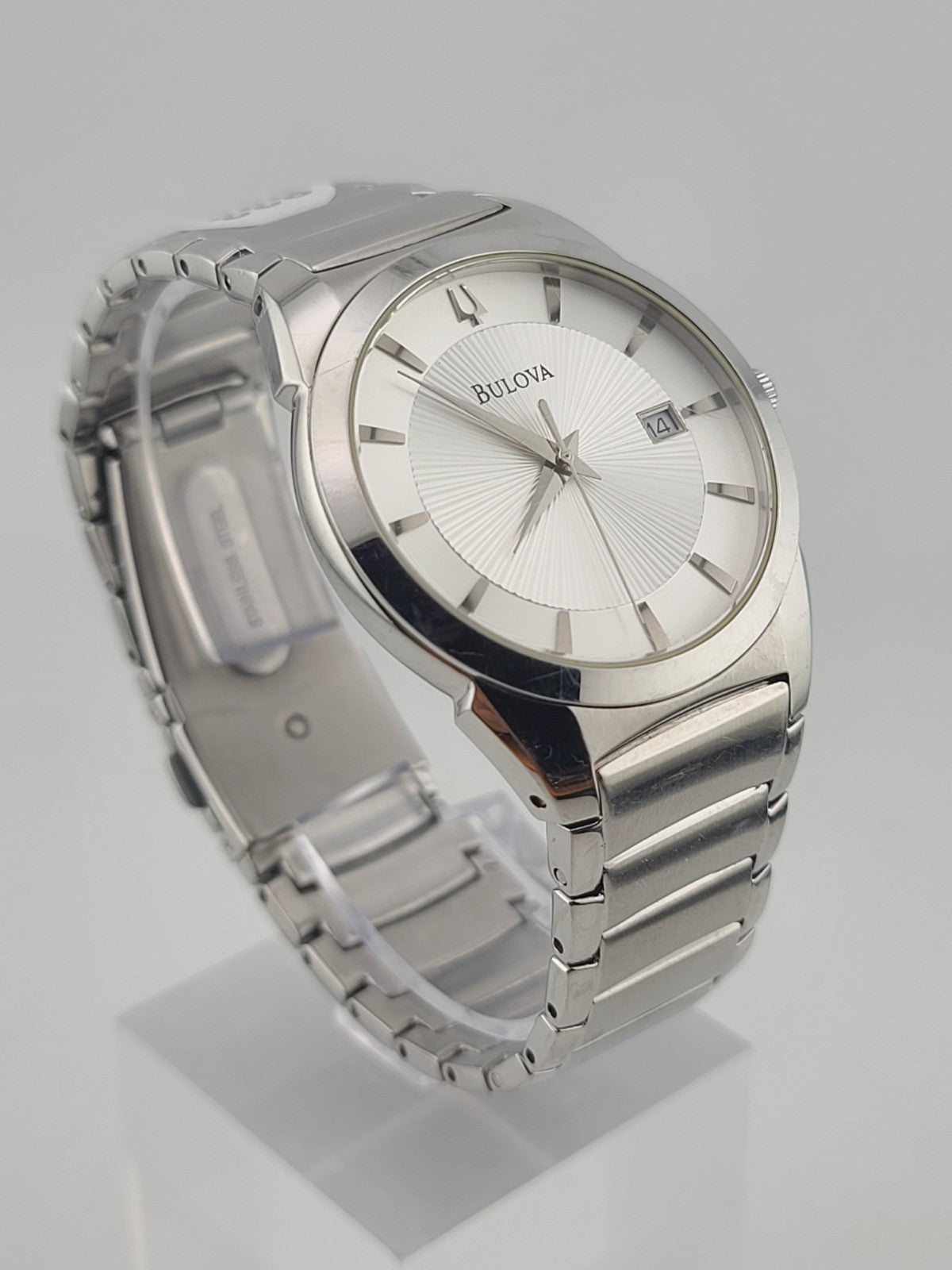 Bulova Mens Watch 96B015 Quartz Silver Dial Date Stainless Steel 38mm. New Batt.