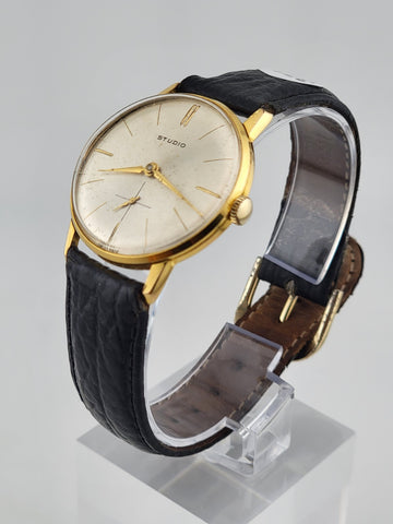 Rare Men's wristwatch Studio Made by Vulcain 60s Gold-Plated Swiss Made. Working