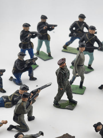 Large Lot Of Antique Britains Detailed Civil War/ Indian Toy soldiers lead metal