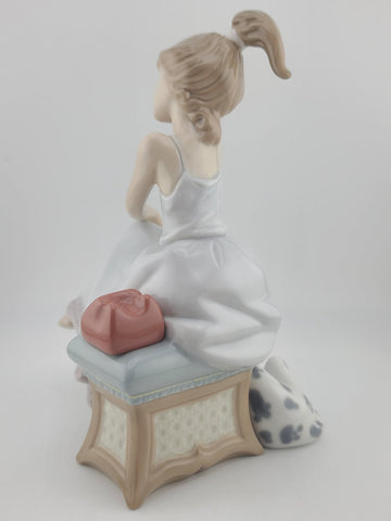 Lladro Porcelain Figurine #5466 Chit Chat Girl On Phone With Dog Dalmatian Spain