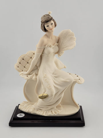 Vtg GIUSEPPE ARMANI Florence 1420F Girl Meg on Sofa with Fan Sculpture Figurine